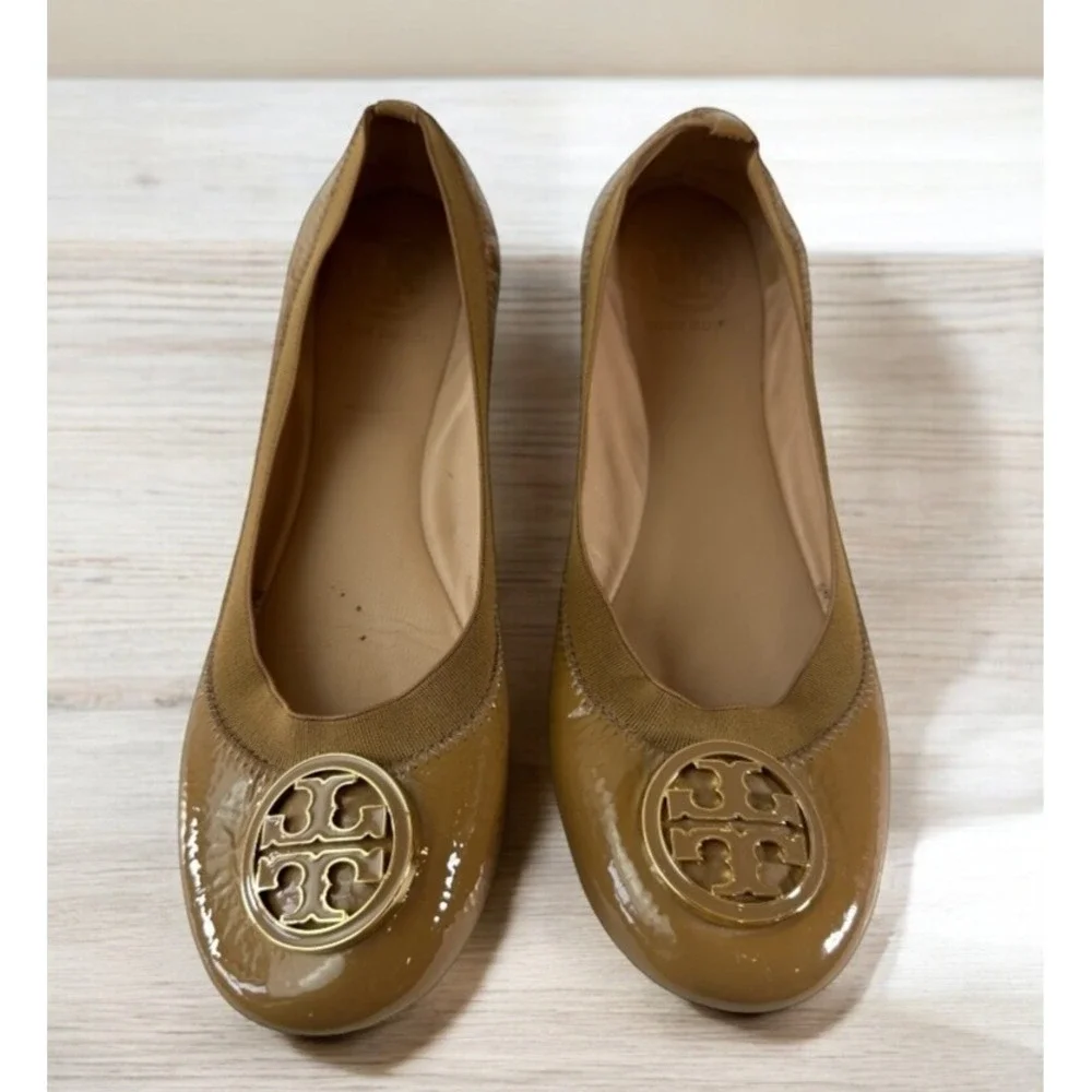 Tory Burch Caroline 2 Ballet Flats Tan Beige Patent Leather Ballerina Shoes 7 7M - Picture 2 of 16